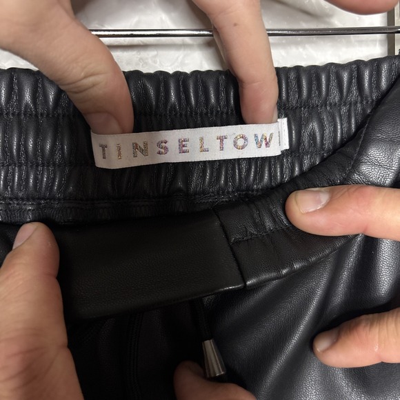 Tinseltown Black Faux Leather Mini Skirt with Drawstring Waist & Pockets, Size L - Picture 5 of 9